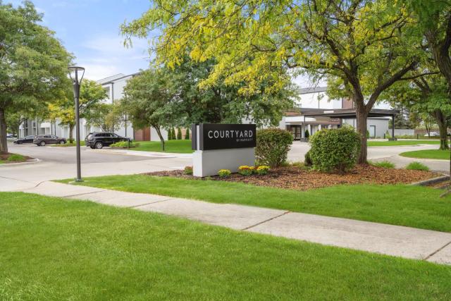 Courtyard Detroit Metro Airport Romulus