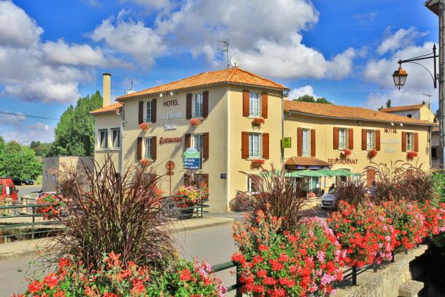 Logis Hôtels & Restaurant Le Cheval Blanc et Clovis