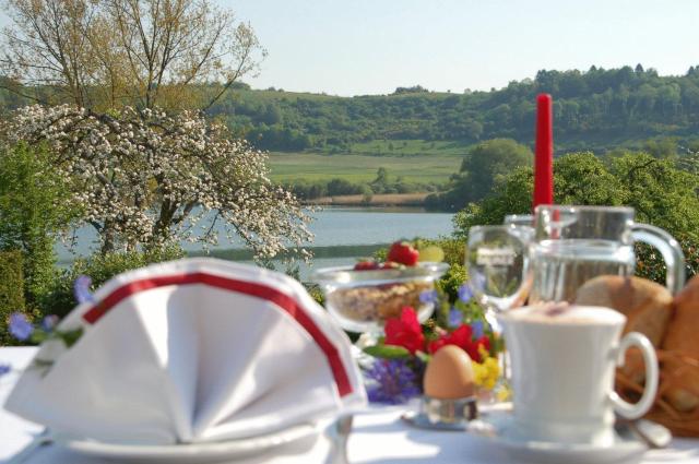 Hotel-Ferienwohnungen Cafe Maarblick