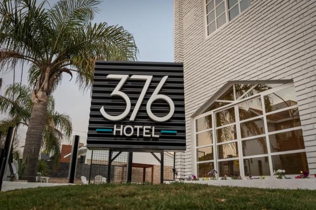 Hotel 376