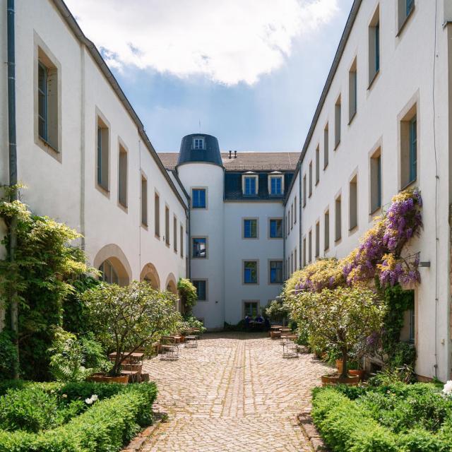 Hofgarten 1824 Hotel garni