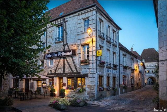 Logis - Hôtel & Restaurant du Tribunal