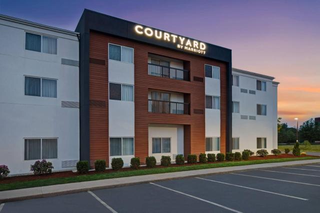 Courtyard Boston Raynham