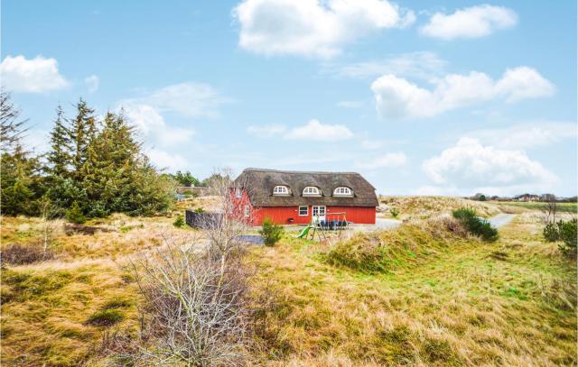 Nice Home In Rømø With Kitchen