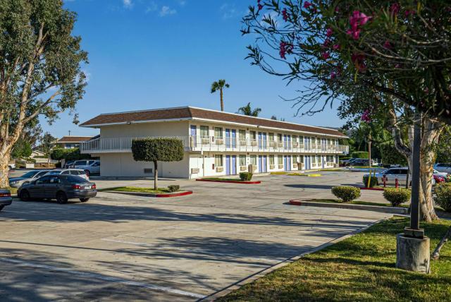 Motel 6-Temecula, CA - Historic Old Town