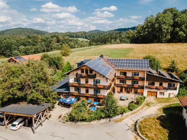 Landhotel Neuhof