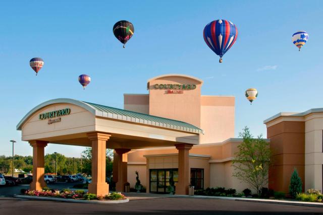 Courtyard by Marriott Canton