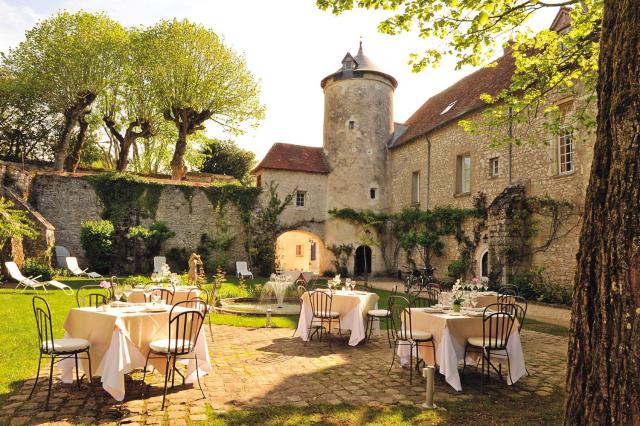 Logis Hôtel Le Relais Louis XI