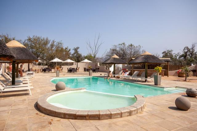 Inverdoorn Game Reserve Lodge