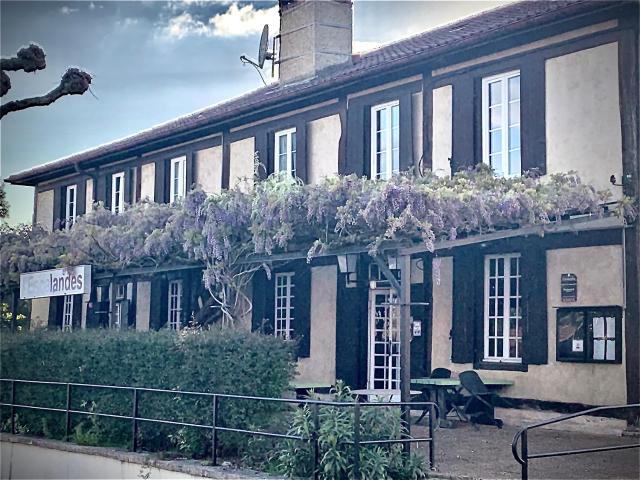 Hôtel et RESTAURANT traditionnel L' Escalandes