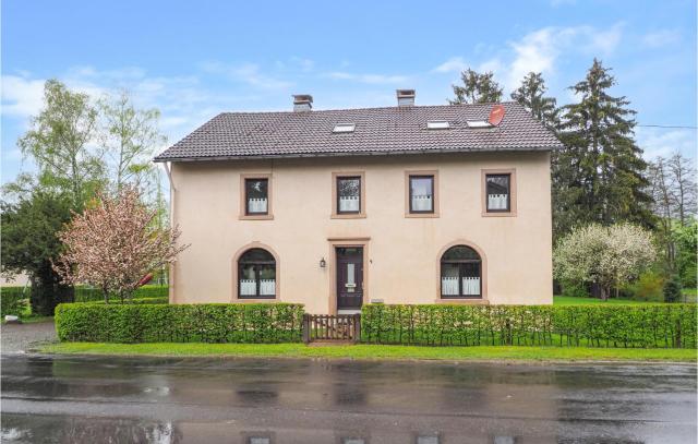 Nice Home In Lünebach With Kitchen