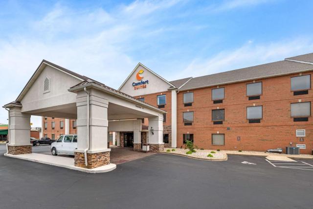 Comfort Suites Louisville Airport