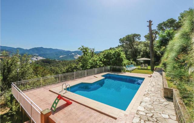 4 Bedroom Awesome Home In St Cebria De Vallalta