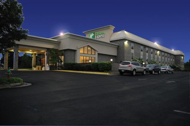 Holiday Inn Express Stephens City, an IHG Hotel