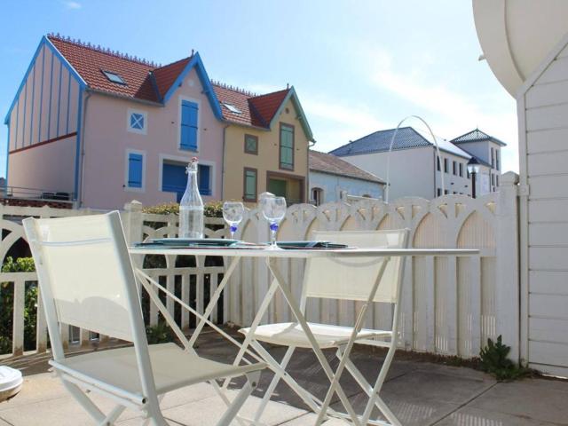 Appartement 2 pièces avec piscine et accès direct plage à Châtelaillon-Plage - FR-1-246-275