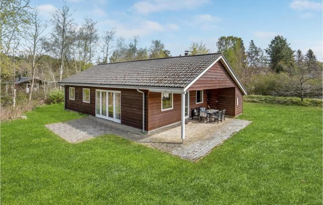 Stunning Home In Ebeltoft With Wifi