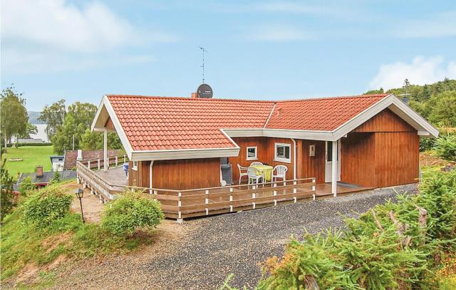 Lovely Home In Børkop With Kitchen