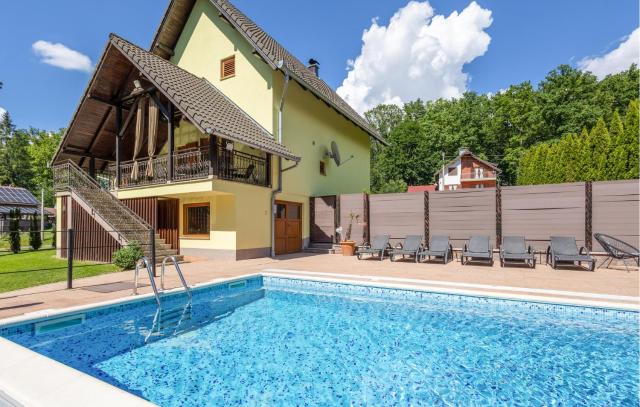 3 Bedroom Cozy Home In Brestovac