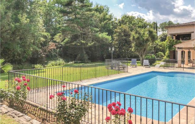 Gorgeous Home In Callian With Kitchen