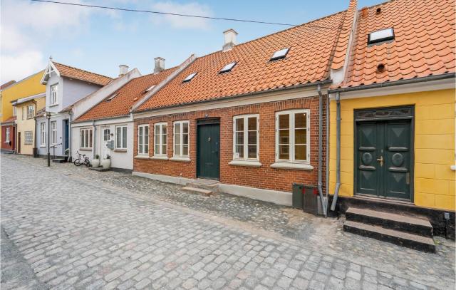 Stunning Home In Rudkøbing With Kitchen