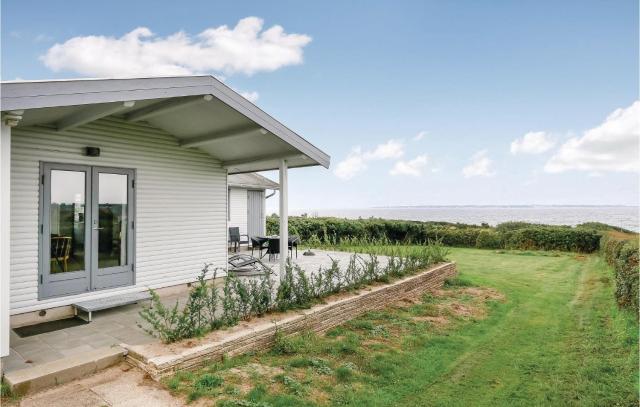 Beautiful Home In Faaborg With Kitchen