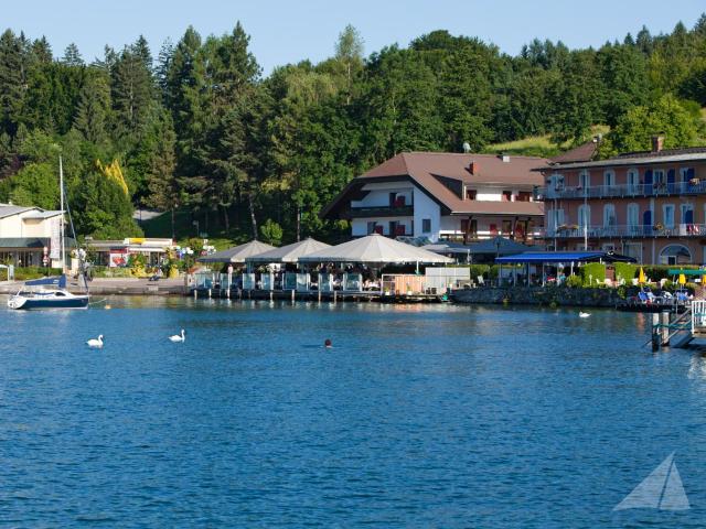 Hotel-Restaurant "Veldener Traumschiff" direkt am See in 2min im Zentrum