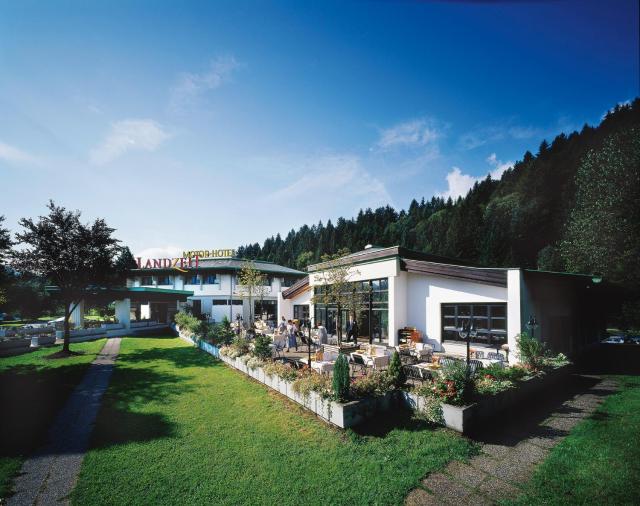 Landzeit Restaurant Angath