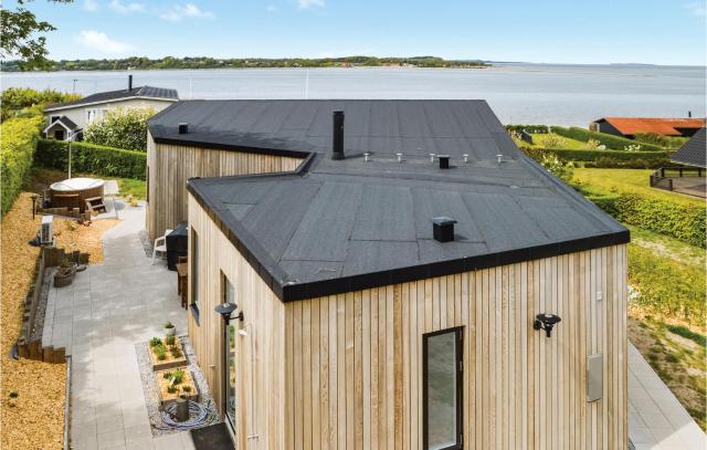 Cozy Home In Farsø With Kitchen