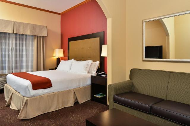 Holiday Inn Express Vancouver North, an IHG Hotel