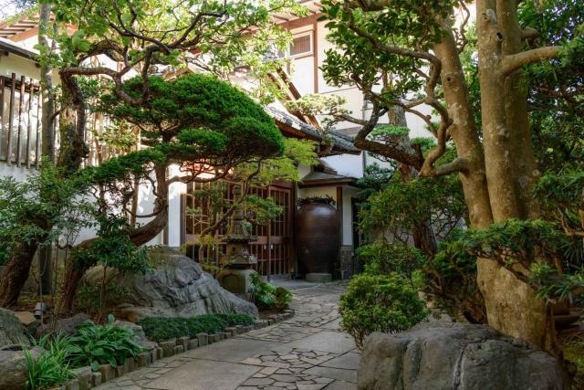 Atami Onsen Sakuraya Ryokan