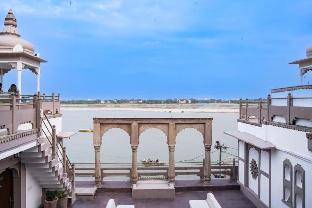 Guleria Kothi at Ganges