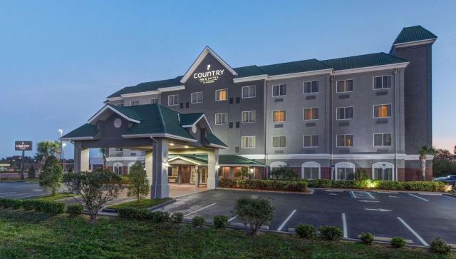 Country Inn & Suites by Radisson, St Petersburg - Clearwater, FL