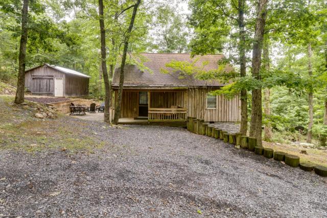 Luray Cabin Near Downtown and Shenandoah River