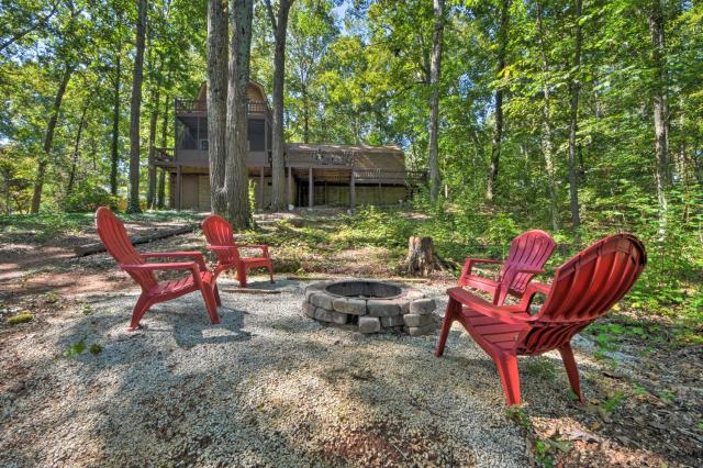 Lake Hartwell Home with Dock Less Than 10 Miles to Clemson!