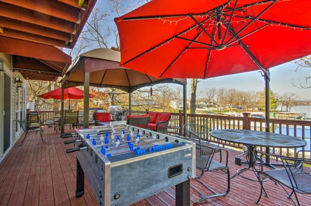 Bayview Lake House with Dock on Lake of the Ozarks