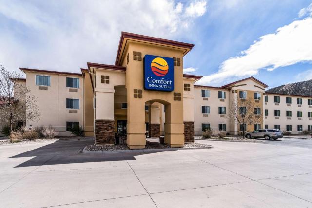 Comfort Inn & Suites