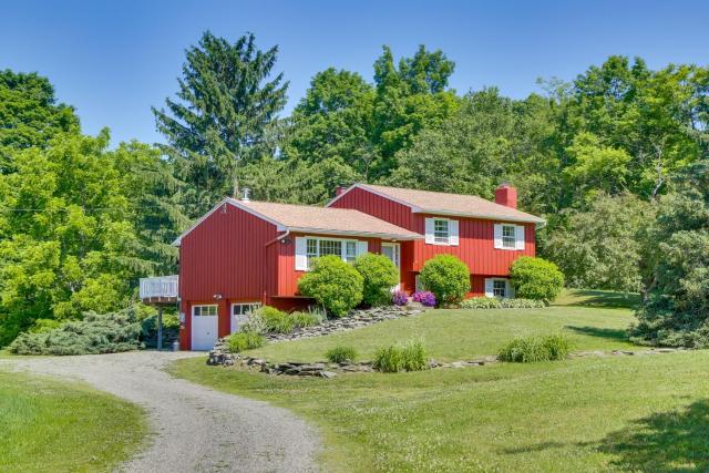 Hudson Valley Horse Farm Retreat in Salt Point