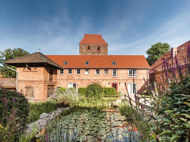 Project JUNE - ehemals Landgasthof Jüterbog