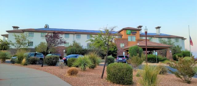 Holiday Inn Express & Suites St George North - Zion, an IHG Hotel