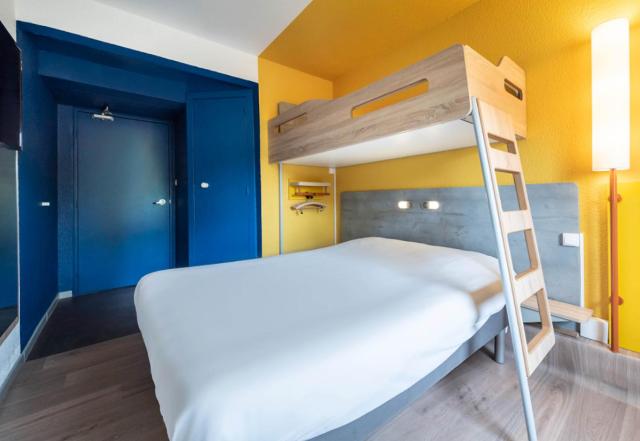 B&B HOTEL Nîmes Caissargues