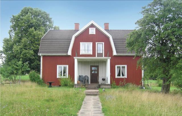 4 Bedroom Lovely Home In Eksjö