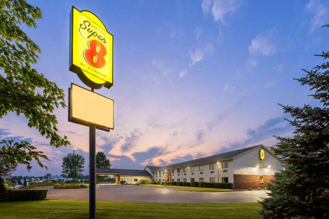 Super 8 by Wyndham Henrietta/Rochester Area