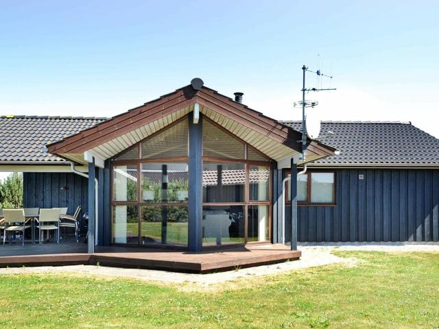 6 person holiday home in Hemmet