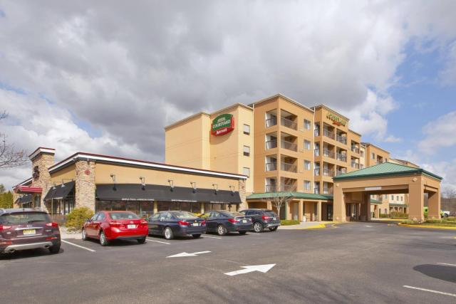 Courtyard by Marriott Somerset