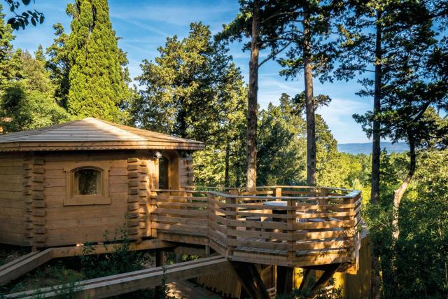 Les Cabanes Dans Les Bois Logis Hôtel