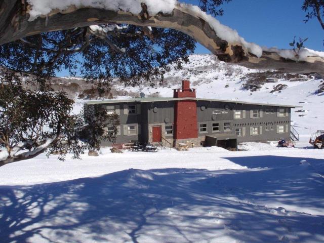 Swagman Chalet