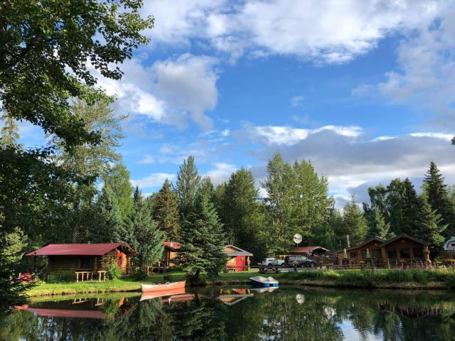 Hope Alaska's Bear Creek Lodge