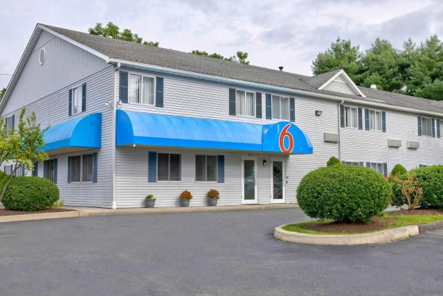 Motel 6 Bethel, CT - Danbury