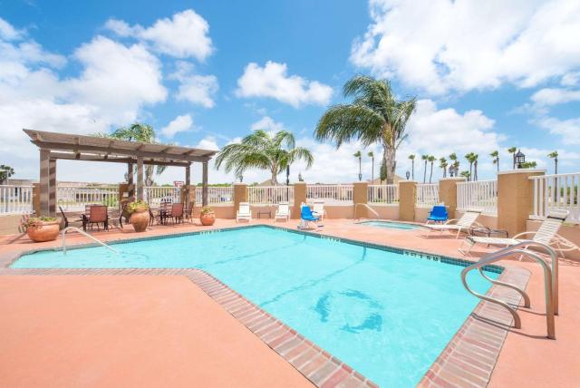 Microtel Inn & Suites by Wyndham Corpus Christi/Aransas Pass