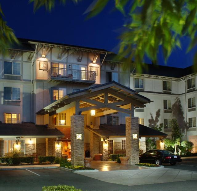 Larkspur Landing Extended Stay Suites Hillsboro